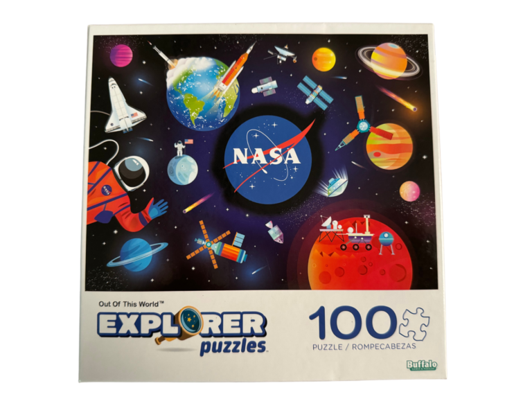 A box of 1 0 0 pieces of nasa puzzle